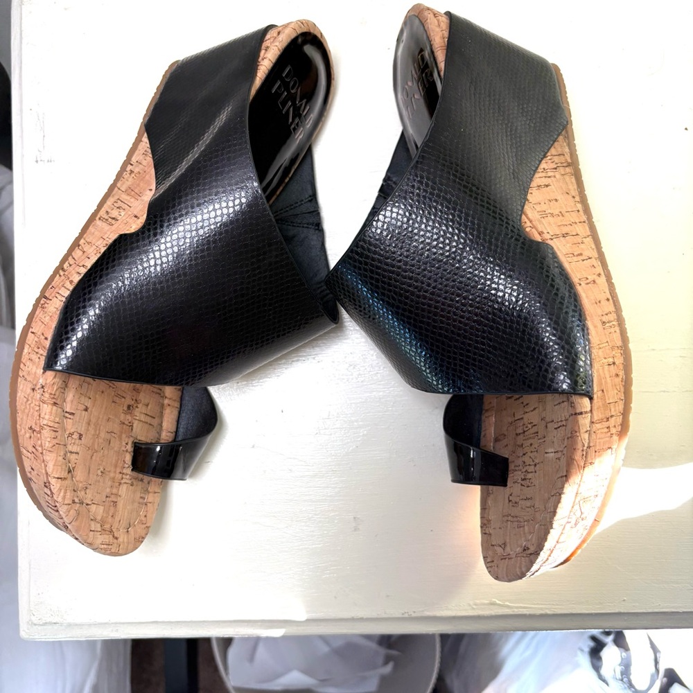 Donald Pliner Gemmy Platform Wedge Slide Sandal. Size 8.5. - Picture 6 of 13